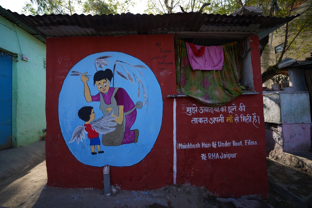 mindroot_india's tweet photo. Rang-E-Sukoon
Wall Painting, a wellness initiative at Sootmeel Kachhi Basti, Jaipur.
#rangesukoon #mainkhushhun #mentalhealth #mentalhealthmatters #mentalhealthawareness #mindrootfoundation https://t.co/9lh26RC1O5