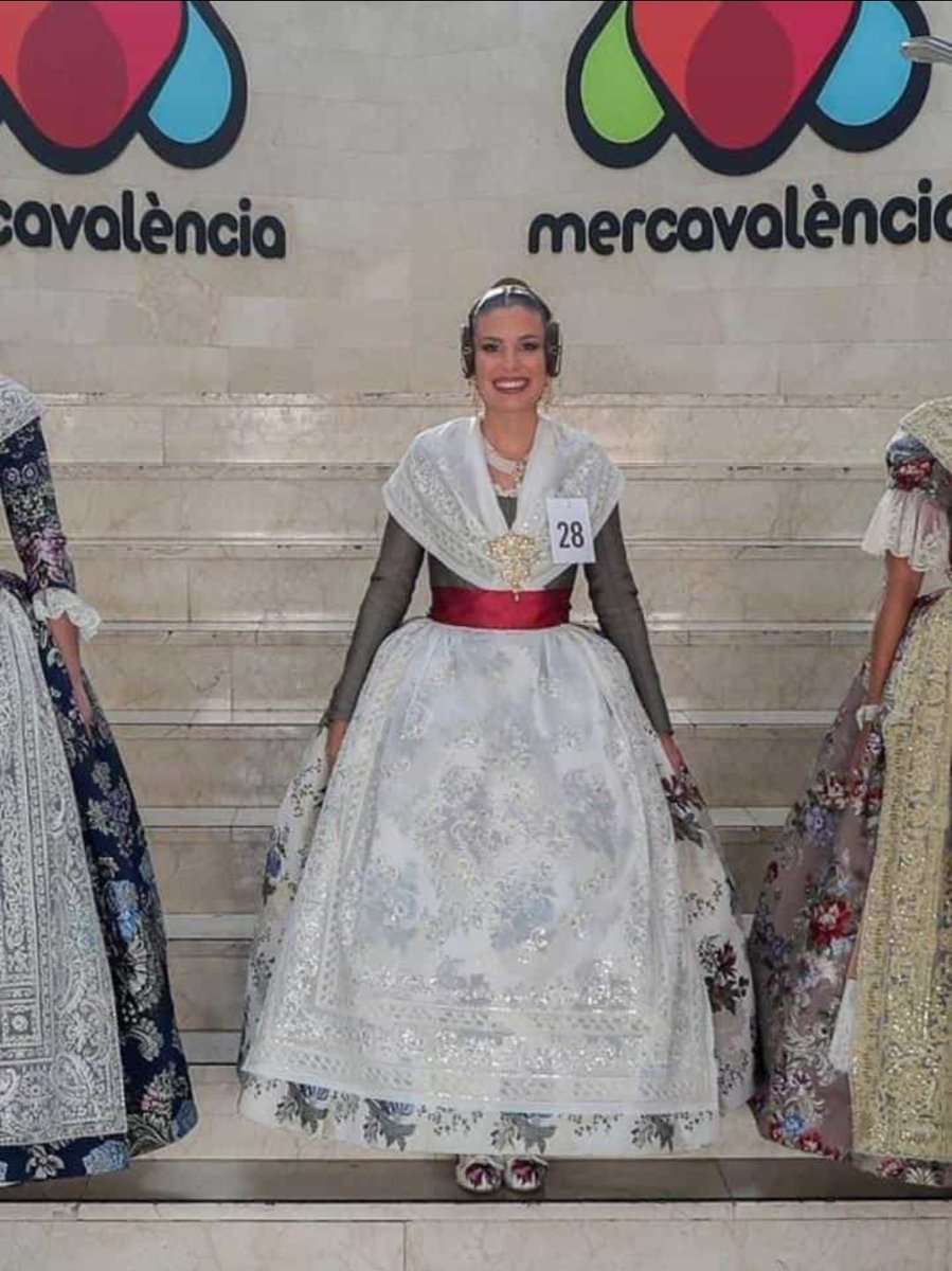 Hoy toda tu comisión estará contigo! Mucha suerte Marina, eres una gran candidata!