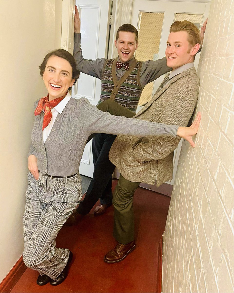 elliot_coombe's tweet photo. We had 3 understudies on @MousetrapLondon last night. The last time that happened was 4 years ago &amp; I was working front of house!! Big ❤️ to all the covers/swings right now doing amazing things in these crazy times &amp; a huge thank you to @WestEndCovers for always celebrating us.🙏 https://t.co/DNyDo73LcN