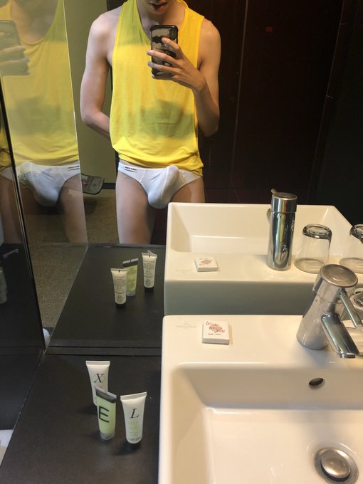 👄 https://t.co/bVgrSWIAv3