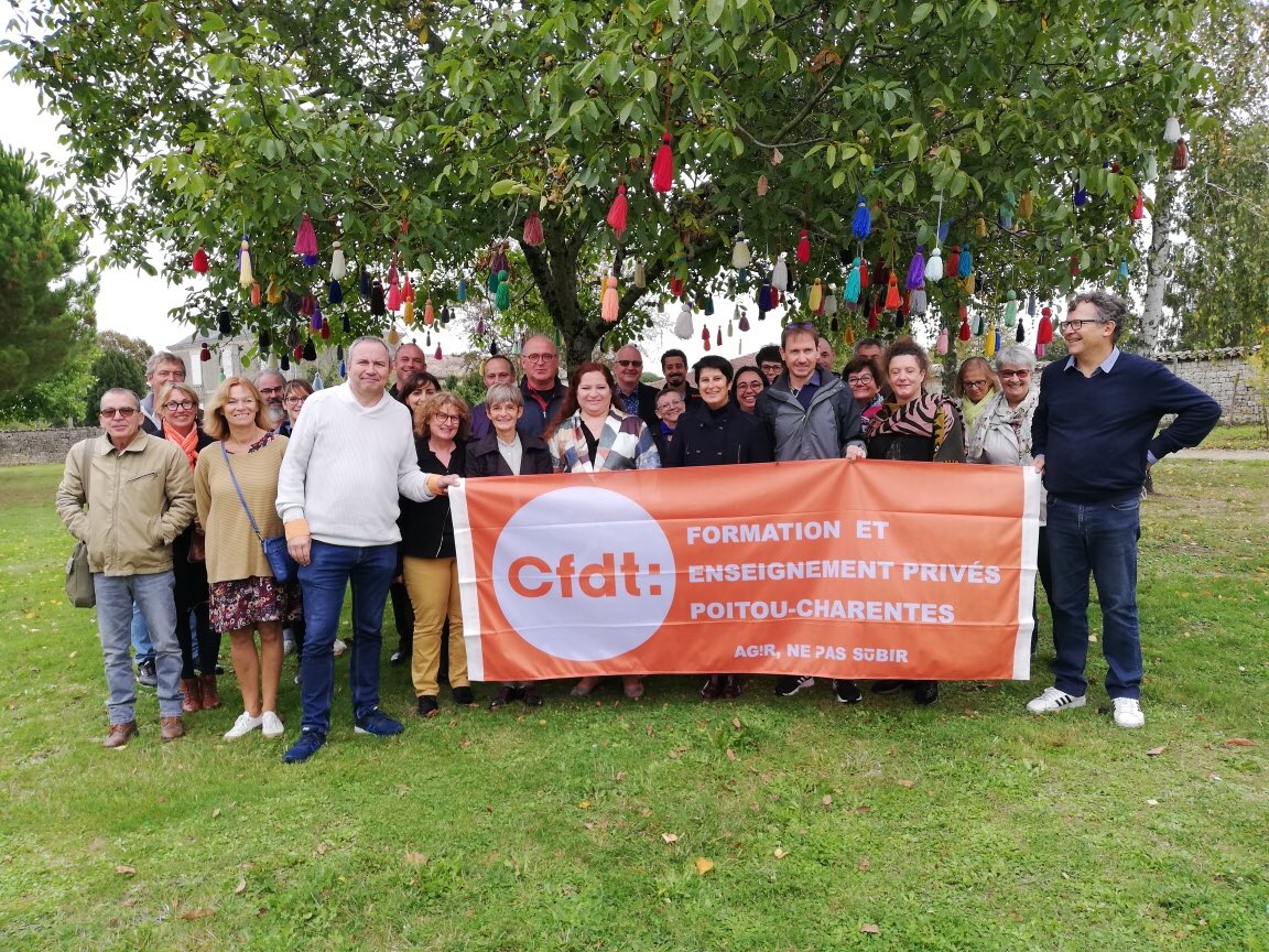 VGinet_FepCfdt's tweet photo. Congrès du syndicat Poitou-Charentes ! Bravo à la nouvelle équipe https://t.co/gsie9oRxpu