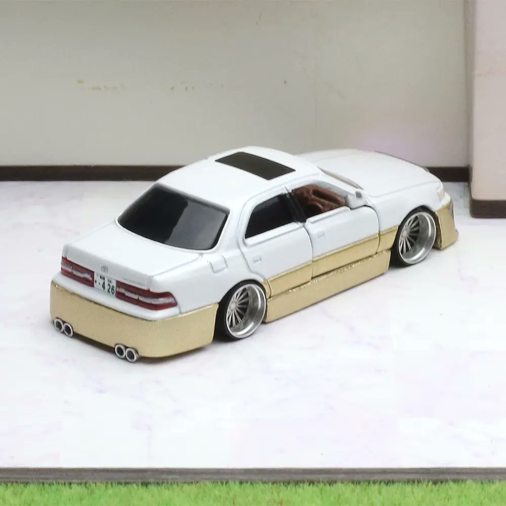 トミカ改造 プレミアム トヨタ セルシオ エアロVIP 深リム ホットウィール トミカ改造 プレミアム トヨタ セルシオ エアロVIP 深リム ホット