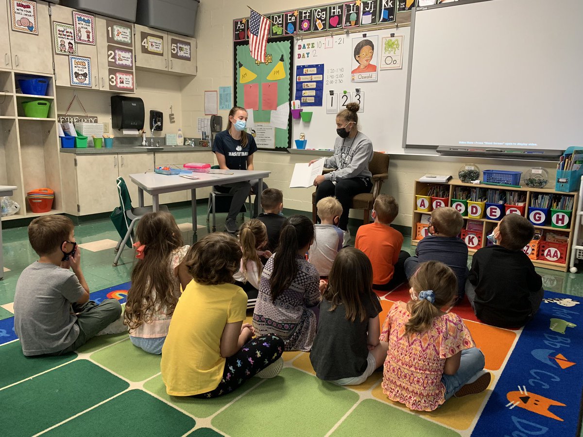 cm_ebs's tweet photo. PM Kindergarten had some surprise readers from the LVC womens bball team! @JonestownElem https://t.co/fVF3Y9h1mu