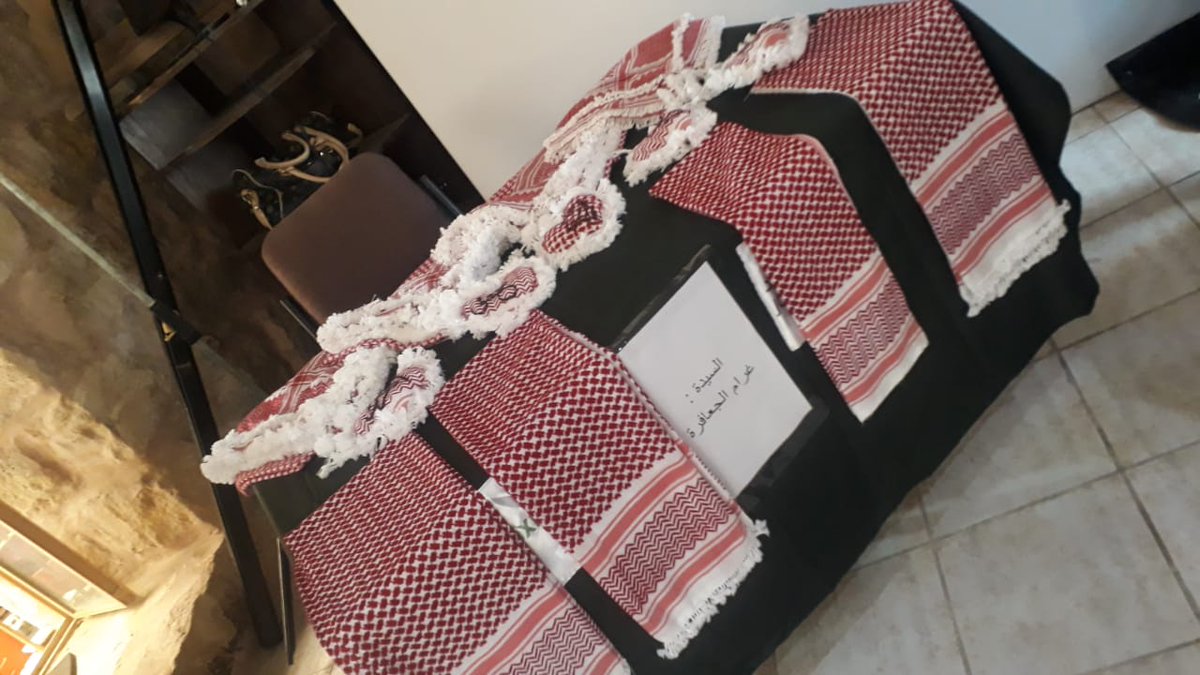 malak_jaafreh98's tweet photo. طاولة أختي في بازار قلعة الكرك للحرف اليدويه .
اليوم حتى الساعة  ال7مساءاً
#تزين
بتمنى تعملو ريتويت لحتى يشوفها أكبر عدد من الناس https://t.co/B8xKkWKrhh