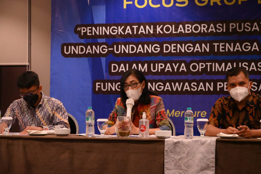 DPR_RI's tweet photo. Pusat Pemantauan Pelaksanaan Undang-Undang Badan Keahlian DPR RI mengadakan FGD dengan tema "Peningkatan Kolaborasi Pusat Pemantauan Pelaksanaan Undang-Undang dalam Upaya Optimalisasi Dukungan Keahlian Fungsi Pengawasan Pelaksanaan Undang-Undang". #SetjenDPR #BKDPR https://t.co/4I1O2epHL5