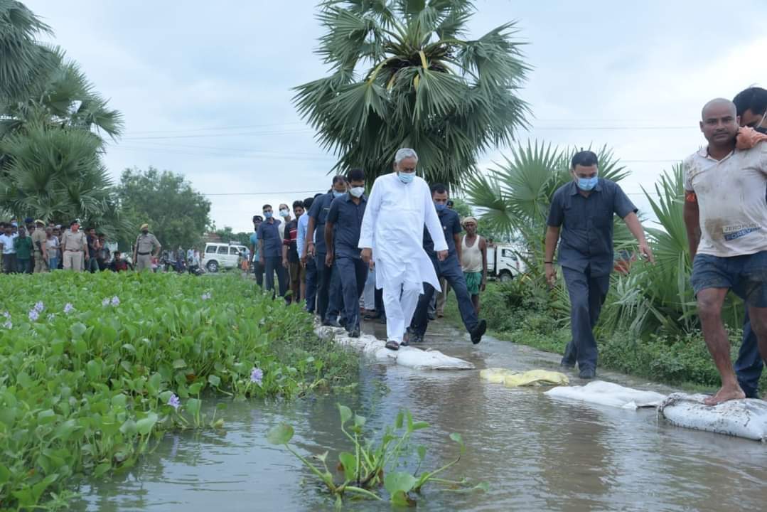 msiddiqieoffice's tweet photo. बाढ़ के ग्राउंड जीरो पर सीएम।
#Rahui #Bind #Asthawan
@NitishKumar @Jduonline https://t.co/5cPzdJIdWJ