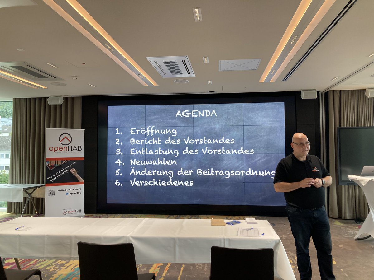 stephan luckow tweet media