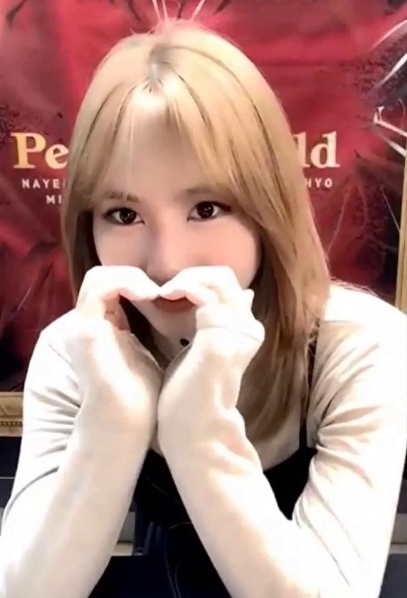 Foymina's tweet photo. #TWICE #트와이스 #MOMO #모모
#ETMON
Slip Flare Stitch Dress, Black
https://t.co/Vbjl2xW5cH https://t.co/H5SJMEQWMc