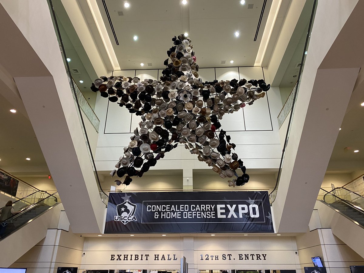 ExecResTactical's tweet photo. Day one of the 2021 #concealedcarry and #homedefense #USCCAEXPO was #productive and #educational Looking forward to day two! 😎👍🏻 Thanks @USCCA #cc #edc #secondamendment #2A #freedomisntfree #GodBlessAmerica #GodblesstheUSA #letfreedomring https://t.co/4EWCoWGY2n