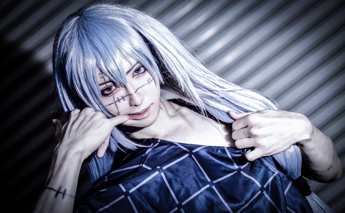 「【コスプレ】
呪術廻戦 / 真人

「みんな言葉遊びが好きなのさ。」

 pho」|ひやニキ🦊🍇のイラスト