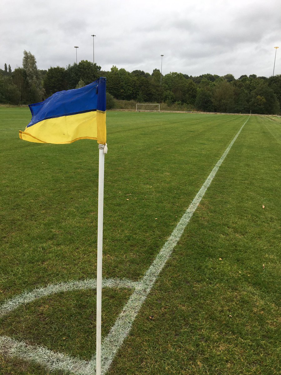 Game on here at warth meadow. Spurley v Heaton Mersey. 13:30 KO. #spurley