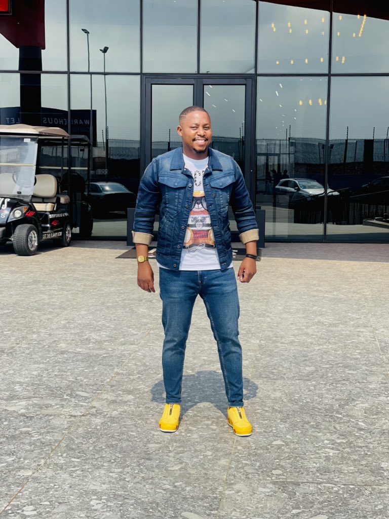 #Saturday 💫.

You show up &amp; put in the work 😁.