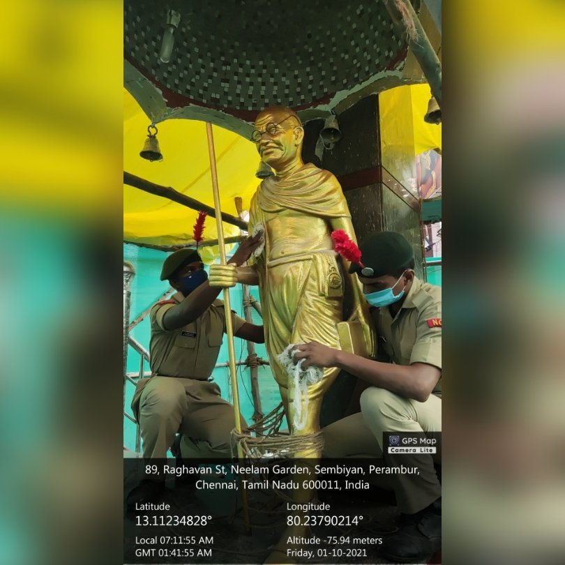 dgvnccinfantry's tweet photo. We the Cadets of 5 Company NCC INFANTRY organized a meritorious event on Statue Cleaning Of MAHATMA GANDHI in account of Gandhi Jayanti at Perambur,Chennai.
With great honour, we cleaned the statue by showering our respect towards the significant freedom fighter.
#DGNCC #js2021 https://t.co/kORuTqHaoO
