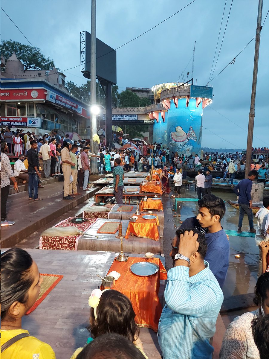 rmulko's tweet image. #Varanasi Ganga Aarti at #Dashashwamedh ghat on Oct 2