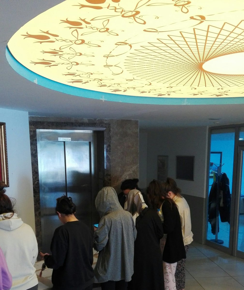 📍Rahime Sultan Yurt Müdürlüğü Rahime Sultan Yurdunda💫💦 "Yüzme Bilmeyen Kalmasın Projesi" kapsamında antrenör eşliğinde açılacak yüzme kursu için bugün başvurularımız başladı.🏊‍♀️🏊‍♂️
#BenimYurdumKYK