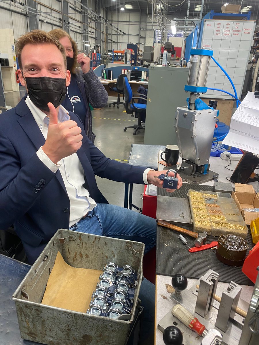 EuropeSecurity's tweet image. Deze week Squire sloten fabriek bezocht.
Sterk en krachtig gegarandeerd!