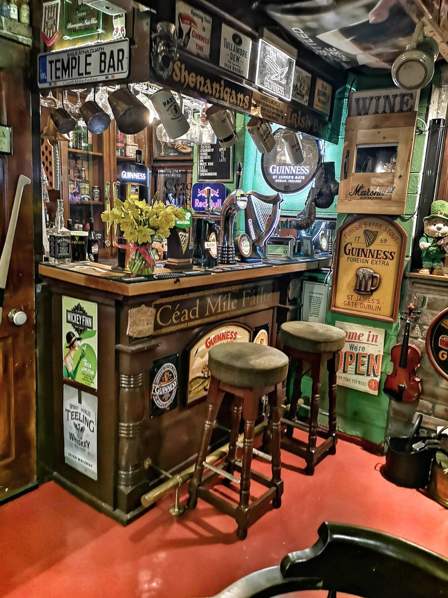 ShenanigansB's tweet photo. Love this place🍀🍺 https://t.co/6mtVtUUDB7