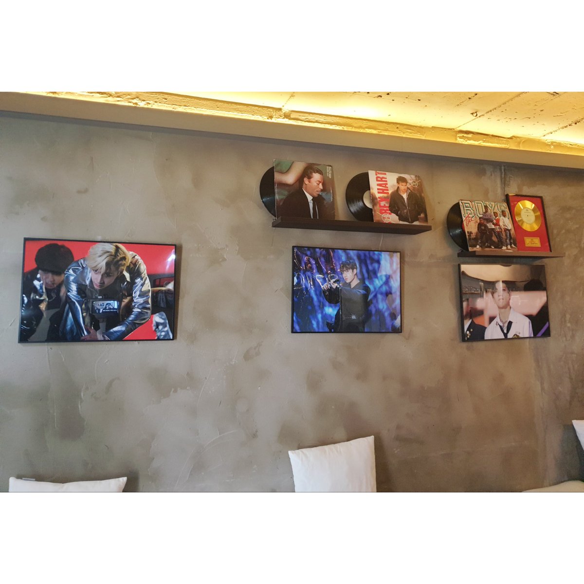 gor_cb's tweet photo. #I_AM_2FOIVE
#뭘해도_넌_괜찮아_여기_아지트로_모여
🐺홍대 두시카페🐺
생카 공지부터 기대만발이었는데 기대그이상이었습니다. 찬이의 이쁜 모습으로 가득 채우시고 여기가 천국인가......? https://t.co/P4wJFVuQ8X