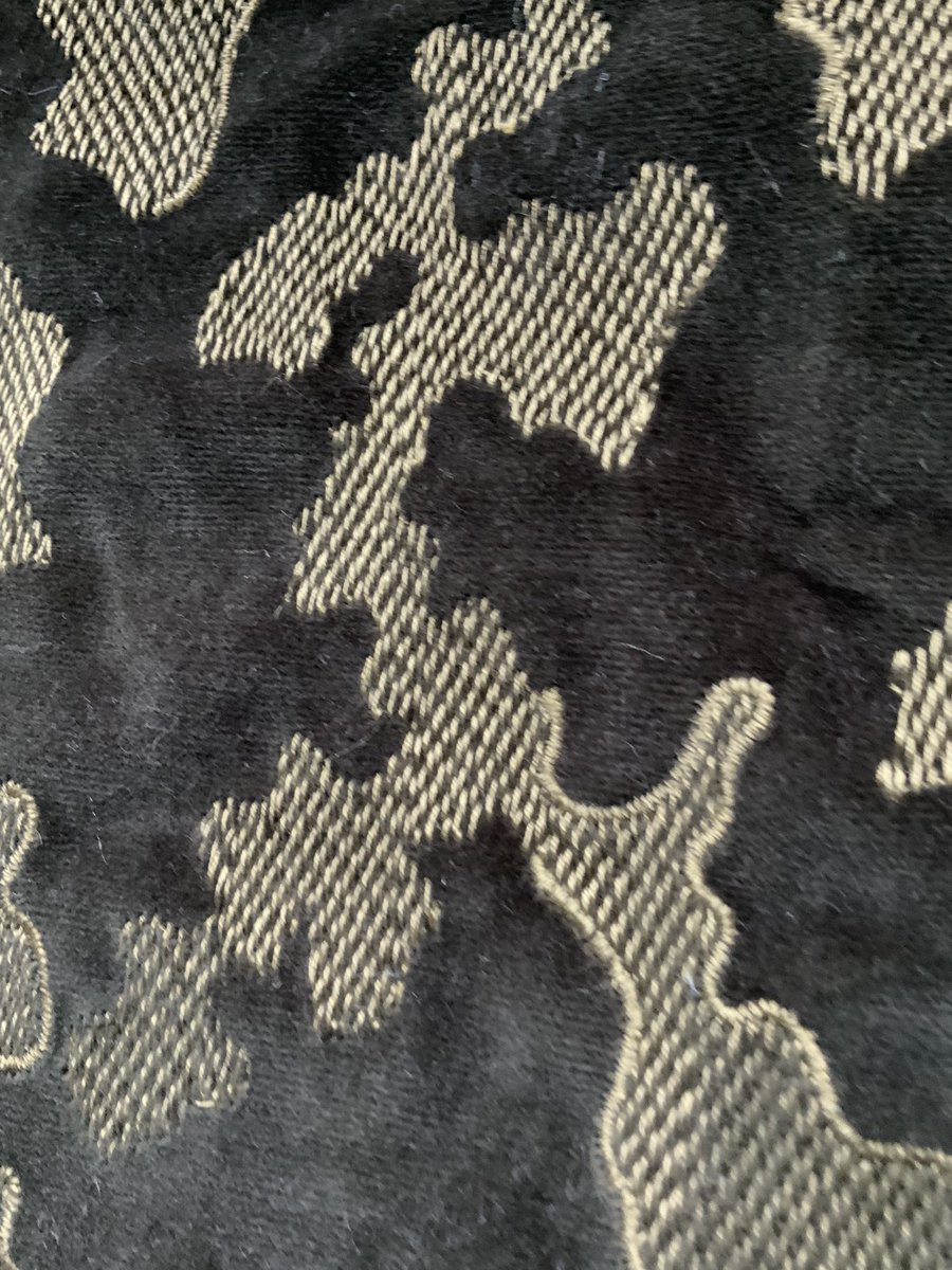 AliUnique2017's tweet photo. #weLoveFabric #LONDON #AMUSF #UPHOLSTERY #silk #velvet #wool #boucle #linen # #silk #velvet #wool #boucle #linen #damask #interiordesignlondon #femalfounders #interiordesignsoutheast #brockleyhome #brockleyhouse #brockleyhomes #croftonpark #honoroak #newcross 
#draperyfabric https://t.co/1eI5weVeWT