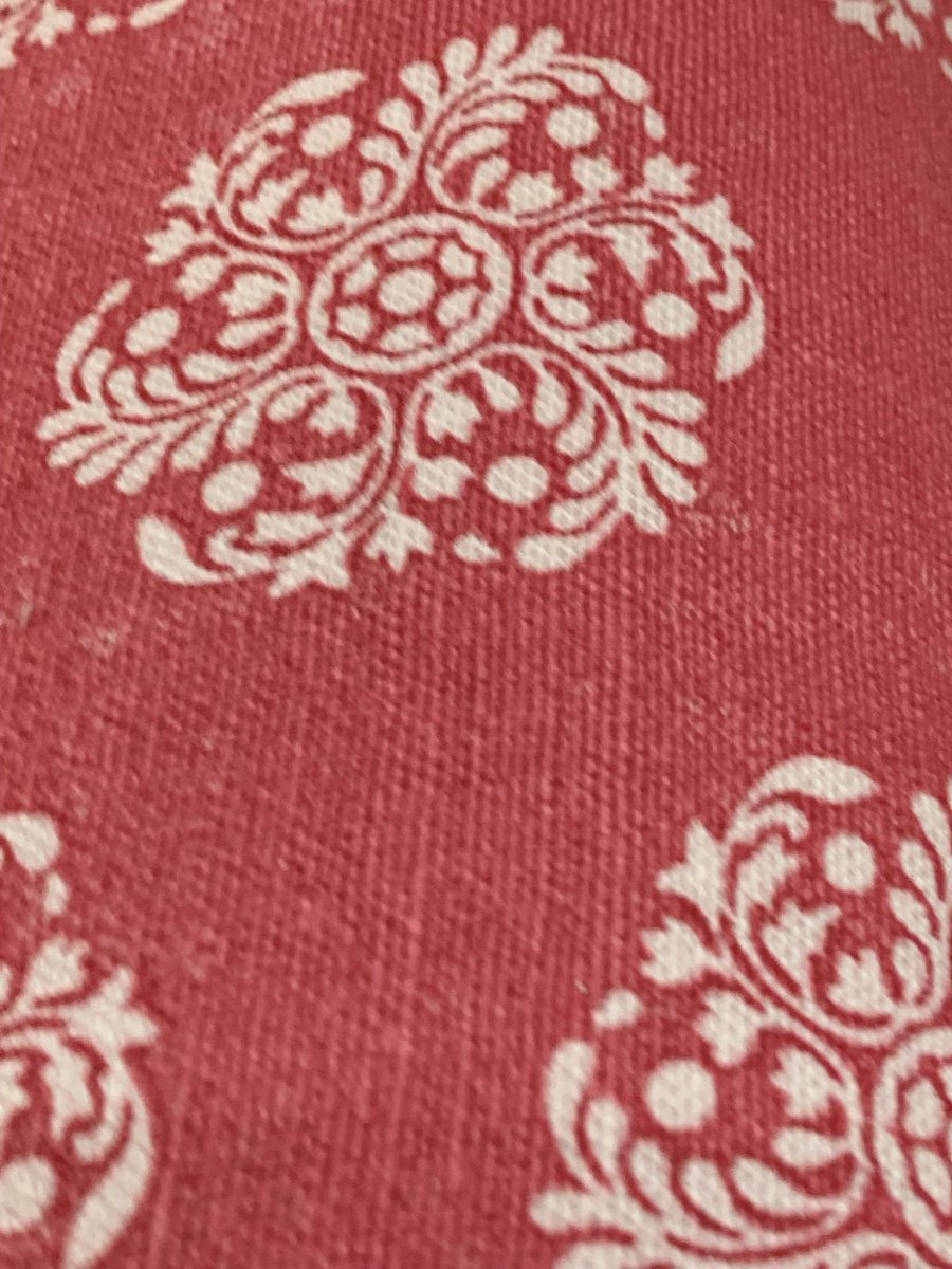 AliUnique2017's tweet photo. #weLoveFabric #LONDON #AMUSF #UPHOLSTERY #silk #velvet #wool #boucle #linen # #silk #velvet #wool #boucle #linen #damask #interiordesignlondon #femalfounders #interiordesignsoutheast #brockleyhome #brockleyhouse #brockleyhomes #croftonpark #honoroak #newcross 
#draperyfabric https://t.co/dfJ2xwnIP4
