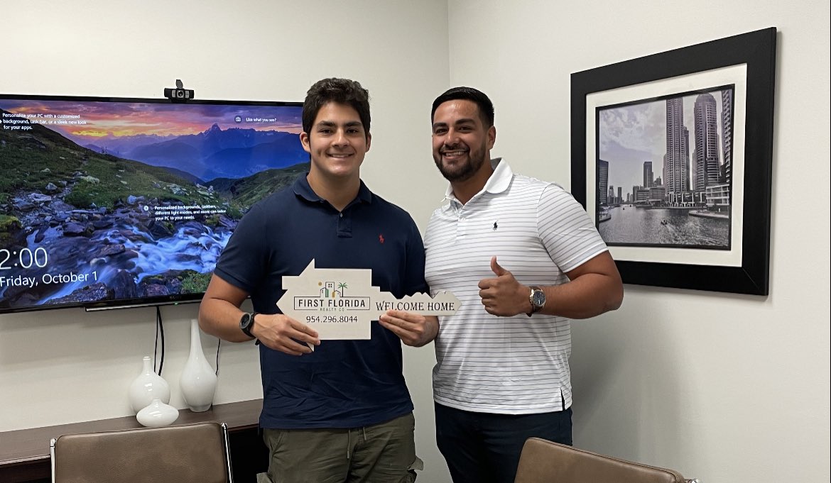 FIRST TIME HOME BUYER! 🚨

Thank you for trusting me to help you find your first home, Cesar! I’m even more appreciative of the friendship we developed! Can’t wait to do it all over again for property #2!! 

Welcome Home! 🏡