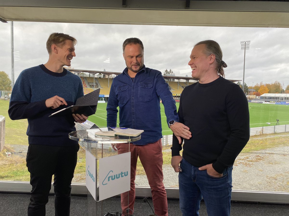 Studio Kuopiossa on valmis 😍 Klo 16.15 Ruudussa ja JIM mukaan klo 16.55, kun Korisliigan matsi päättyy. #Veikkausliiga #Ruutu
