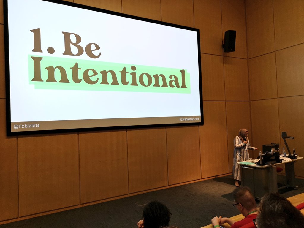 Helen Joy tweet media