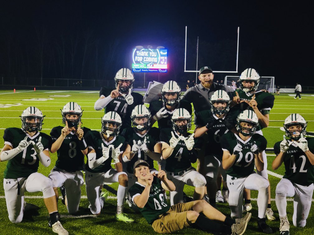 CoachHall_KHS's tweet photo. Special group of seniors right here. They make the hard work FUN. So glad we could get them a big Homecoming W in front of the amazing and rowdy @SSectionKHS #KHSPride https://t.co/TmHYb0A9B6