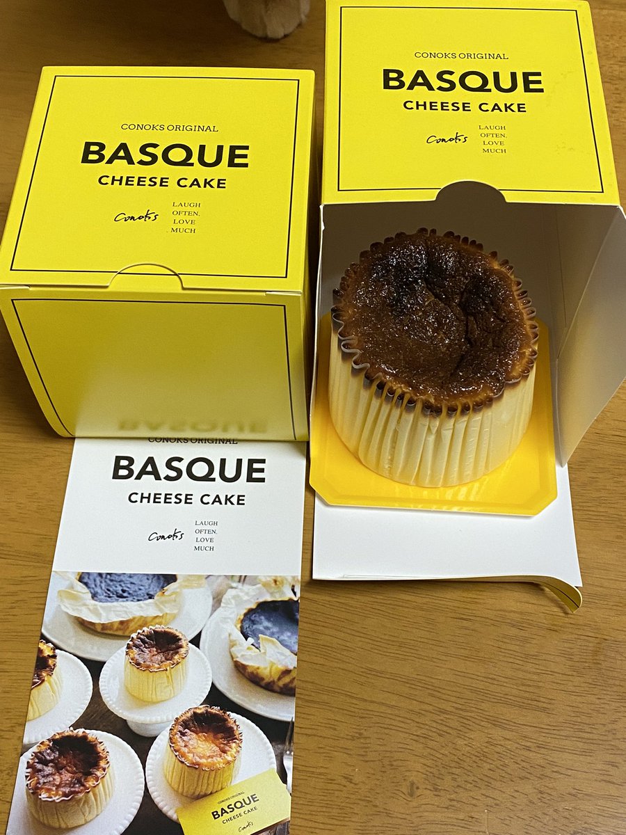 chiborinp's tweet photo. コノクスさんのバスクチーズケーキとても美味しかったー♪1個680円でお高め?と一瞬思いがちだけど、ボリュームも濃厚な味もクリーミーさも想像以上で大満足でした!
今度福山に帰った時はお店に行ってみたいなぁ( ´ ▽ ` )
https://t.co/y6ks791dxz
#conoks https://t.co/D2V0VeEDJI