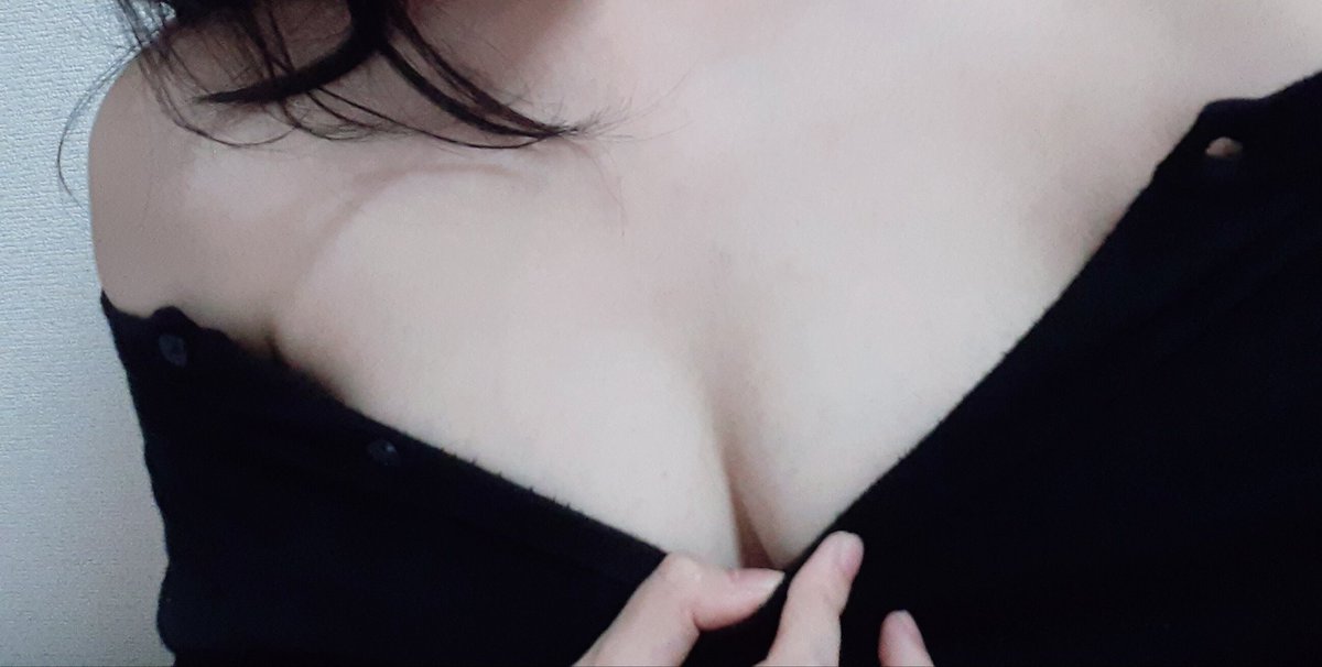 今日はじめてTwitterで知り合った人とおふパコの約束をして、オッパいをすごく攻めたいとのことなので今からドキドキです…😳💕

最近一人でいると寂しいからどんどん予定入れてたくさんえッチしたいなぁ🌷
いいね&amp;リツイートしてくれた人の中からお誘いのDMします💓