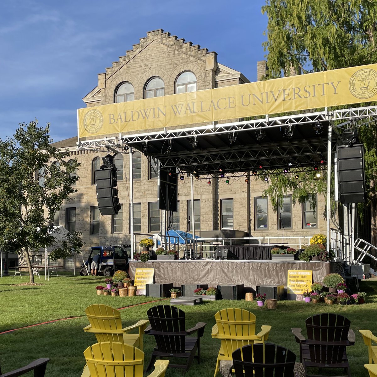 BaldwinWallace's tweet photo. Today’s the day! Join us around campus for our Bold &amp; Gold homecoming festival. 🐝🏈🤎💛

#baldwinwallace #yj4l https://t.co/e0JPPvBHtg
