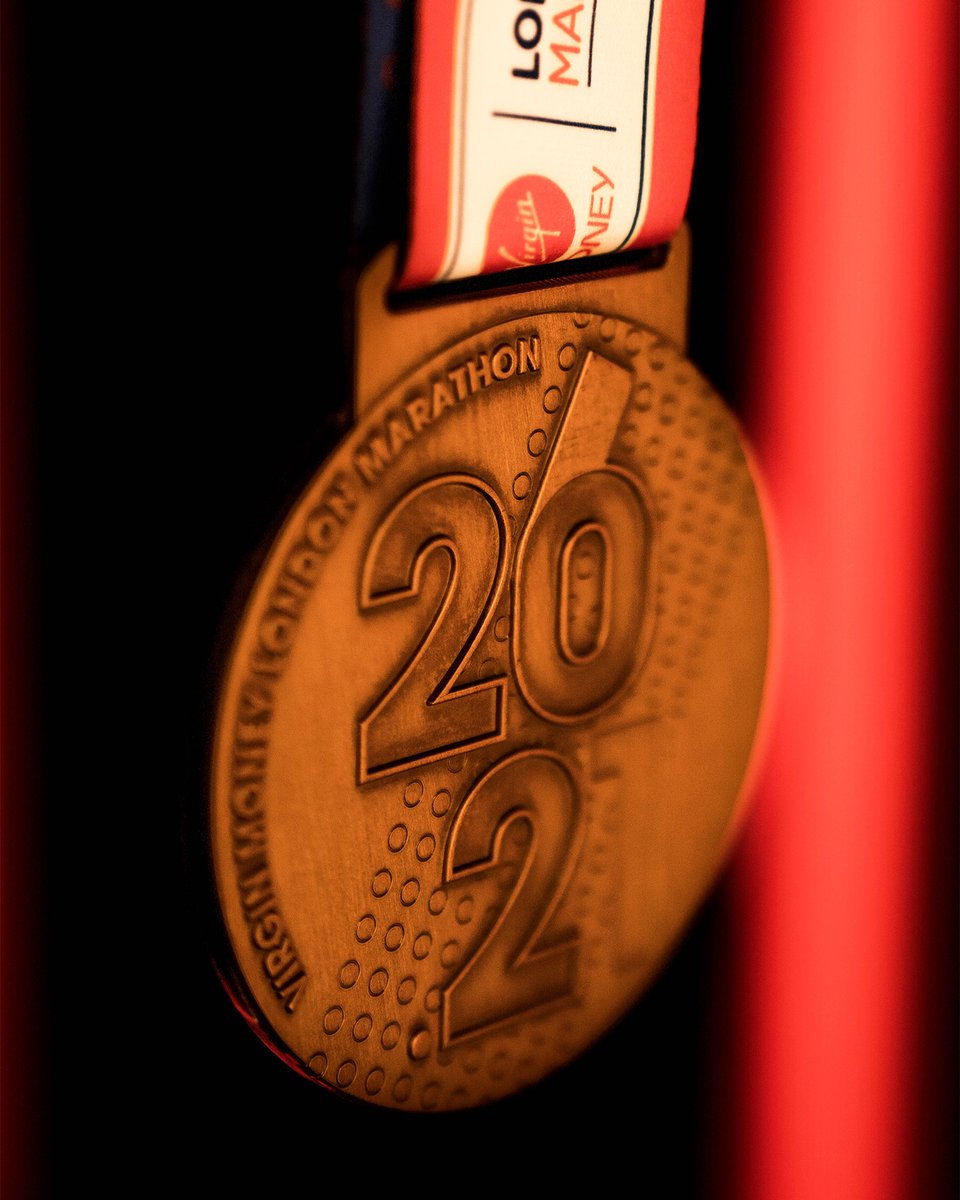 LondonMarathon's tweet photo. Give us a ❤️  if you're going to be a proud owner of one of these tomorrow! 

#LondonMarathon #WeRunTogether https://t.co/ekOYdhmv8n