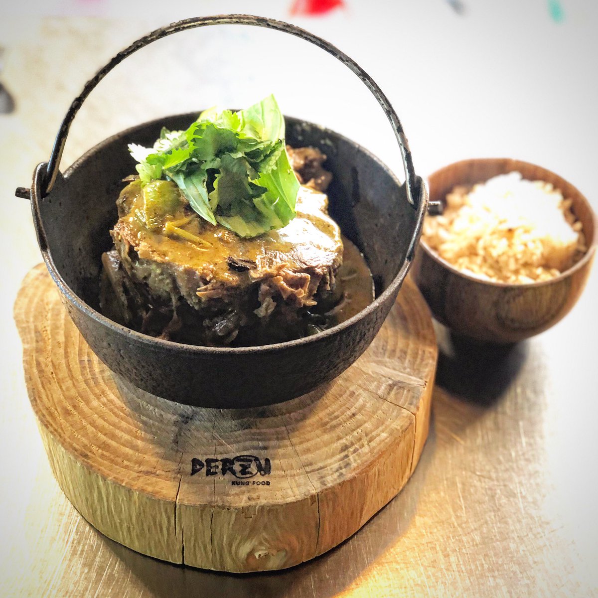 derzubar's tweet photo. ¿Todavía no lo habéis probado? ¡Morcillo de wagyu con curry!

#ventepaca #delishfood #wagyu #coolfood #ñamñam #bjsrestaurant #cool #cookworking #cheflife #madrid #good #goodfood #yeah #kungfood #hoytenemos #onsaturday https://t.co/xthKMUf2p7
