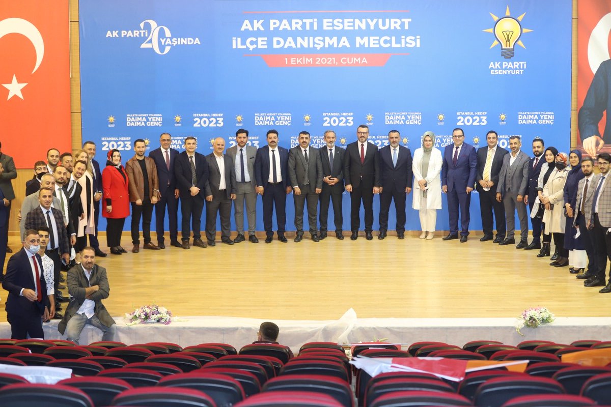 harunozer_'s tweet photo. Cumhurbaşkanımız Recep Tayyip Erdoğan liderliğinde sizlerle bu kutlu davada yol yürüdüğüm için Rabbime şükrediyorum.

AK Parti Esenyurt ailemize katılımlarından dolayı teşekkür ediyorum.

@samilayrim
@osmannnurika
@mahmutgurcan 
@ismet_ozturk
@a_bayram 
@baharcvs https://t.co/1GbCGUZdT2