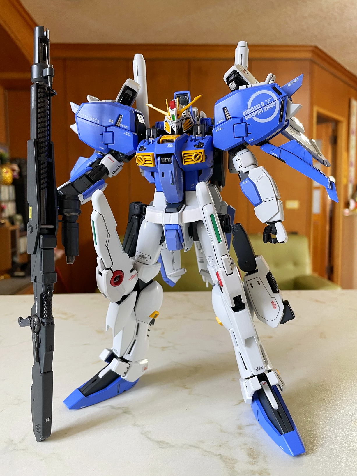 Ufglobe Plamo Mg Ex S Gundam S Gundam 3 合體 若不是ex S實在太耀眼了s Gundam 也是很有型很好看 先讓它這樣秀個幾天再來裝上增加裝甲由於膝甲的更換比較有風險不好換 所以直接裝上有