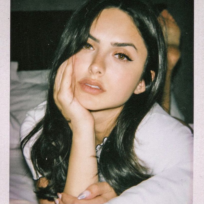 Room service for breakfast… I sure hope he’s here on time.