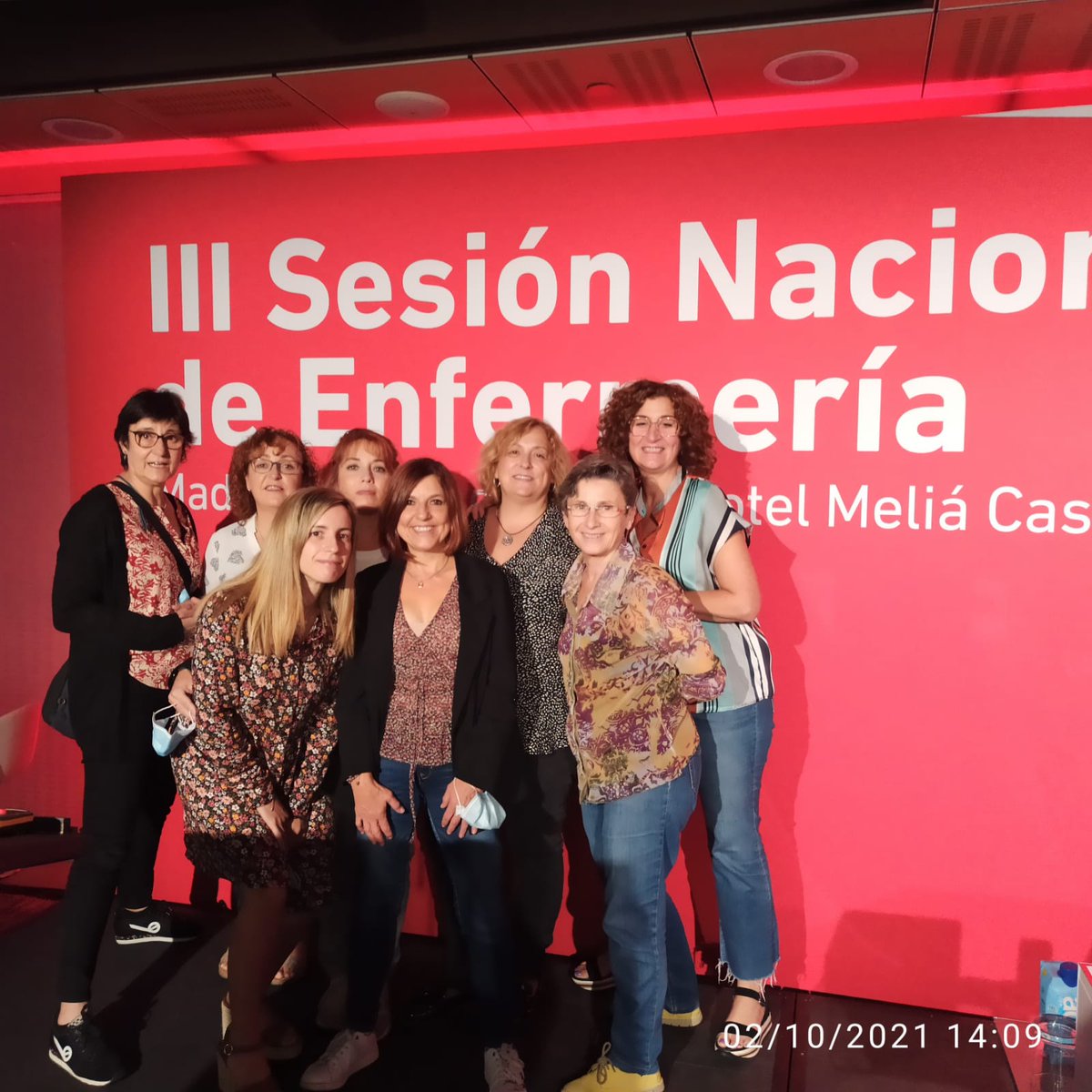 Imma86's tweet photo. III Encuentro Nacional de enfermería Reuma-Derma #lilly #enfermeriareumatologia #infereucat Sumando conocimiento rodeada de grandes. Importante la integración de todos los profesionales para potenciar el beneficio a los cuidados enfocados siempre al paciente!! https://t.co/euXdGC8ftI