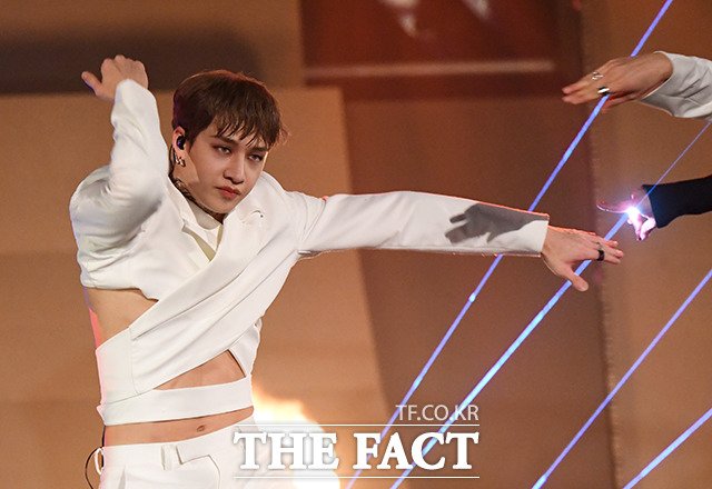 StrayKidsGlobal's tweet photo. [PRESS PICS] (1)
2021.10.02

@Stray_Kids performing at the 2021 The Fact Music Awards (2021 TMA)

STRAY KIDS ON TMA2021
#StrayKids_TMA2021 

#StrayKids #스트레이키즈 #スキズ https://t.co/DE7G6e8p0K