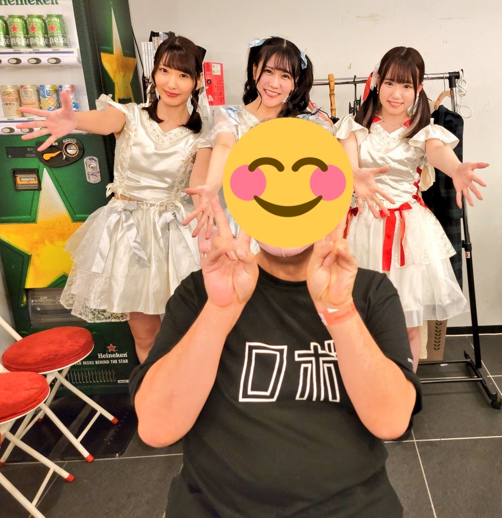 ChocoMonacaNyan's tweet photo. #momograci🍑
#コスメティックロボット🤖
#佐藤もなか
とても素敵な現場でした。
運営、メンバー、ファン皆様
そしてもなかちゃん本当に
ありがとう💕アディオス🎵 https://t.co/W0NUcQOyTH