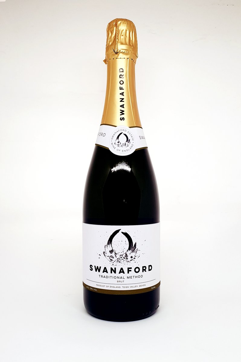Good news on a dull day... <a href="/swanafordwine/">Swanaford Vineyard</a> - one of our fave UK vineyards - is celebrating a win. Their English Sparkling Classic Cuvee 2018 was given a  gold medal by <a href="/theIEWA/">The IEWA</a> panel incl. <a href="/SusyAtkins/">Susy Atkins</a>, @Ellywinowen &amp; @liamsteevenson 

In stock - enjoy some tip top English fizz!