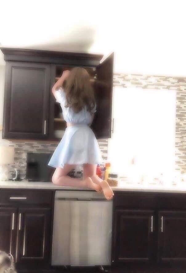 น้องทรายตอนหาของว่างกินที่บ้านไฮทานิ