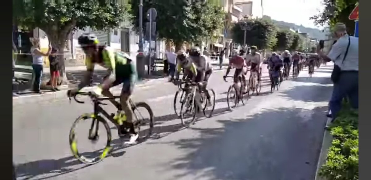 francoinzirillo's tweet photo. #IlGirodiSicilia #secondatappa #Selinunte - #Mondello la carovana dei #ciclisti sfreccia per le vie di #Capaci ..... in gioco il #traguardovolante prima dell'arrivo finale, "forza @vincenzonibali orgoglio della #Sicilia"
@Regione_Sicilia @VisitSicilyOP @Gazzetta_it @rcssport https://t.co/ouhme2CbvZ