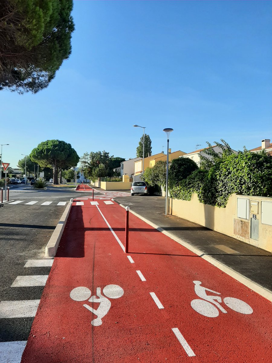 LattesVelo's tweet photo. Ça bouge à Lattes. 
Enfin !!! https://t.co/hpqcgvqiUj