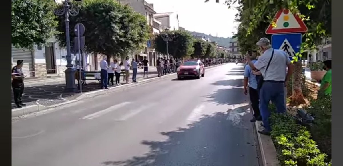 francoinzirillo's tweet photo. #IlGirodiSicilia #secondatappa #Selinunte - #Mondello la carovana dei #ciclisti sfreccia per le vie di #Capaci ..... in gioco il #traguardovolante prima dell'arrivo finale, "forza @vincenzonibali orgoglio della #Sicilia"
@Regione_Sicilia @VisitSicilyOP @Gazzetta_it @rcssport https://t.co/ouhme2CbvZ
