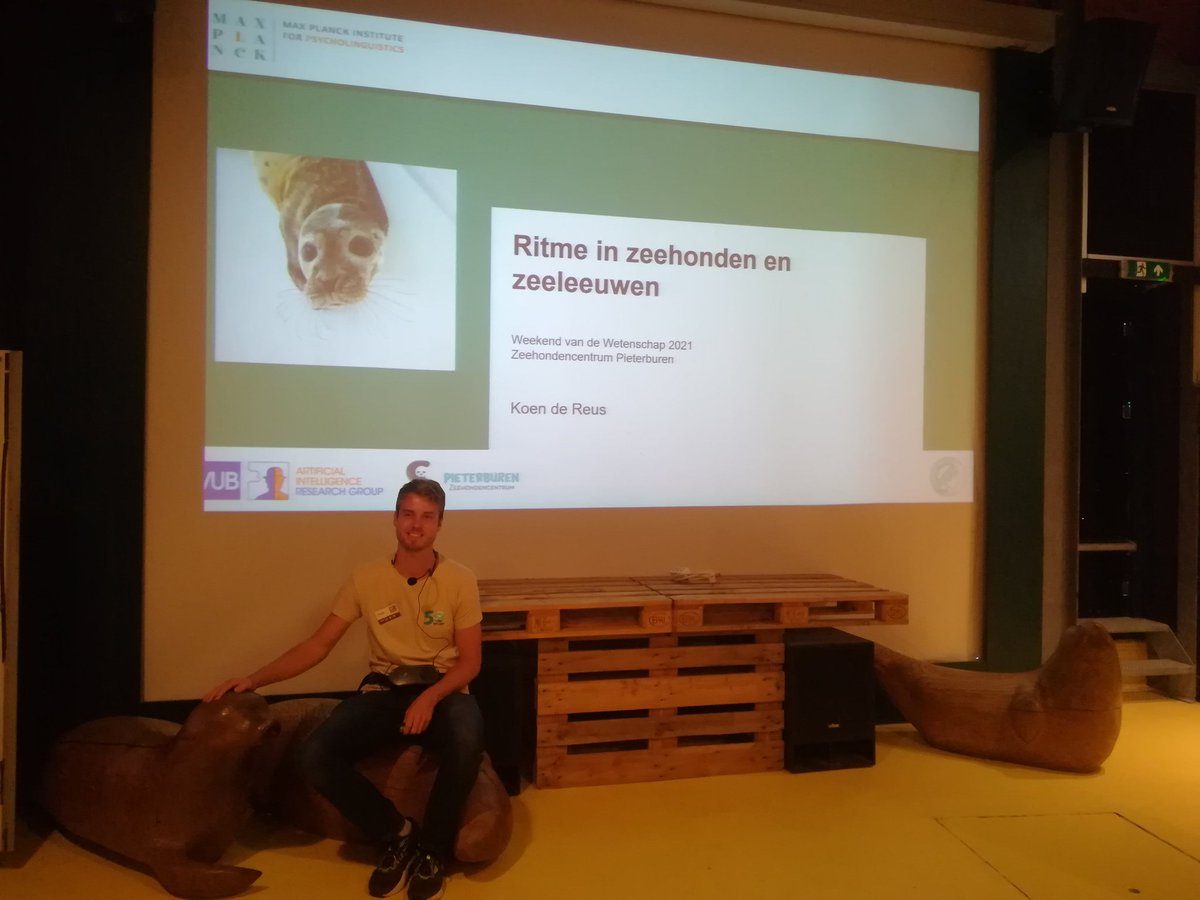 DiandraDuengen's tweet photo. Rhythm in seals? Yes!
Come listen to @ReusKoen's magnificent research on rhythmic capacities in harbor seal pups @Zeehondencreche, Pieterburen on #weekendofscience.
Thanks for making this possible @ComBioacoustics, @MPI_NL, and @Zeehondencreche! https://t.co/q3OTKrmXyC