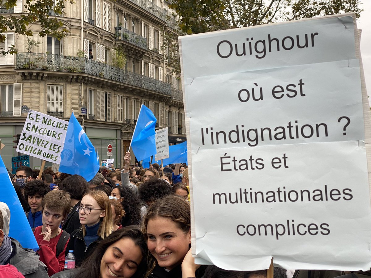 yjadot's tweet photo. Génocide en cours, sauvons les #Ouïghours
La France, l’Europe, les marques qui ferment les yeux sur ce qui se passe en Chine doivent agir au lieu d’être complices. 
#FreeUyghurs https://t.co/pj1oMKxvZ1
