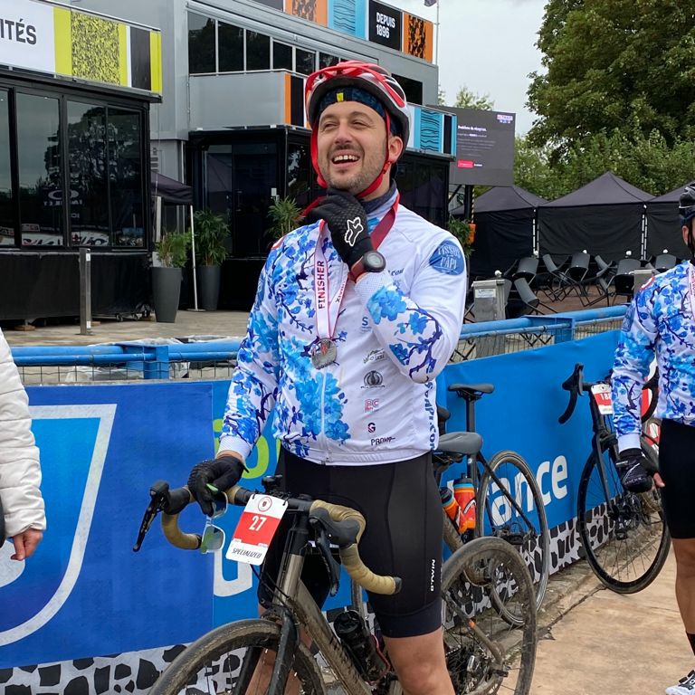 roubaix's tweet photo. On ressort le hashtag #AllezPapi 🔥 Cette année encore @jeancharleshuv et la Team @TissusPapi participent au #ParisRoubaixChallenge : 107 km au compteur... #BravoPapi 👏 #Roubaix
Photos : Erick Saudemont https://t.co/IoBi1XyUWl