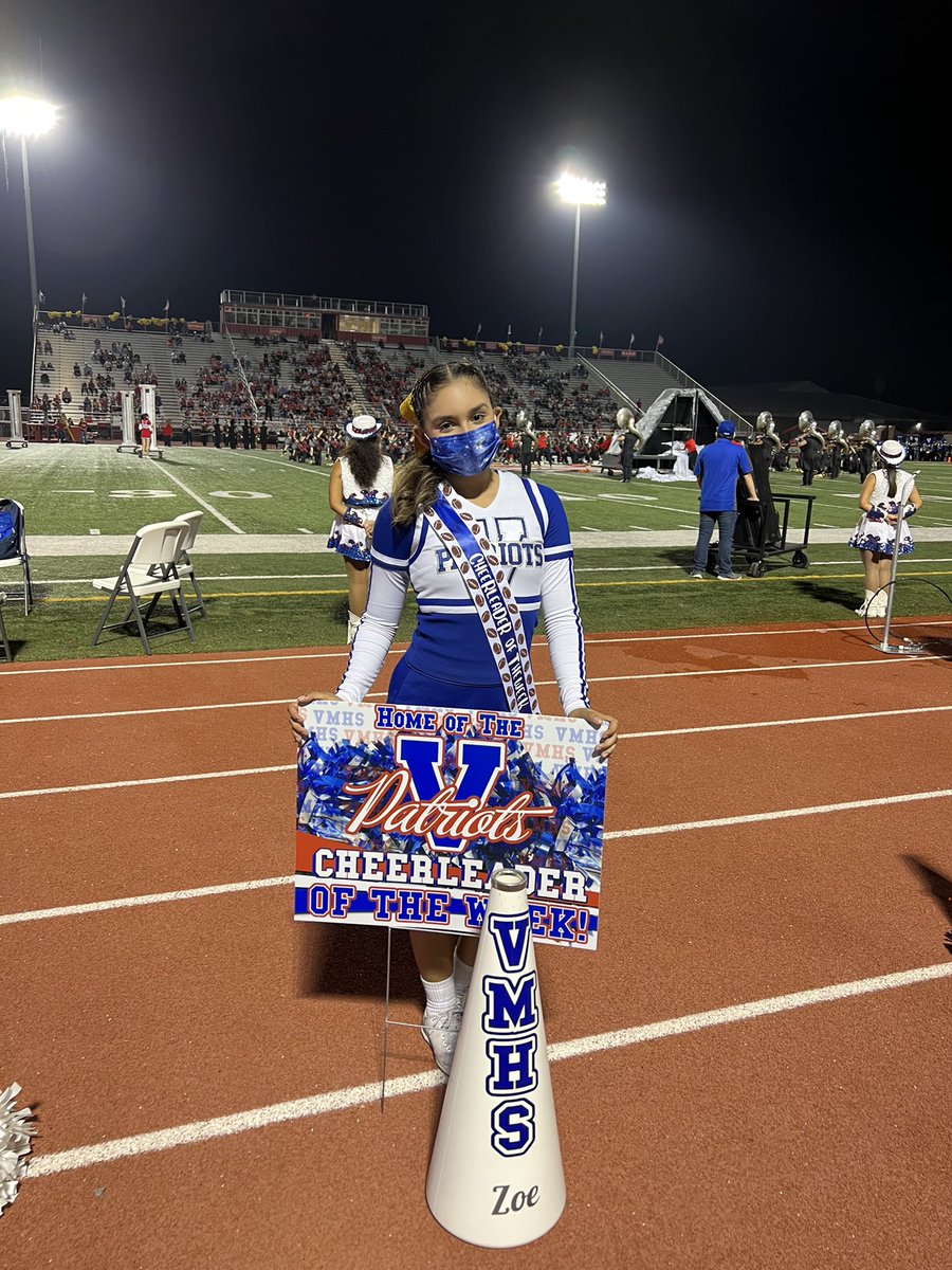 Cheerleaders of the week💜