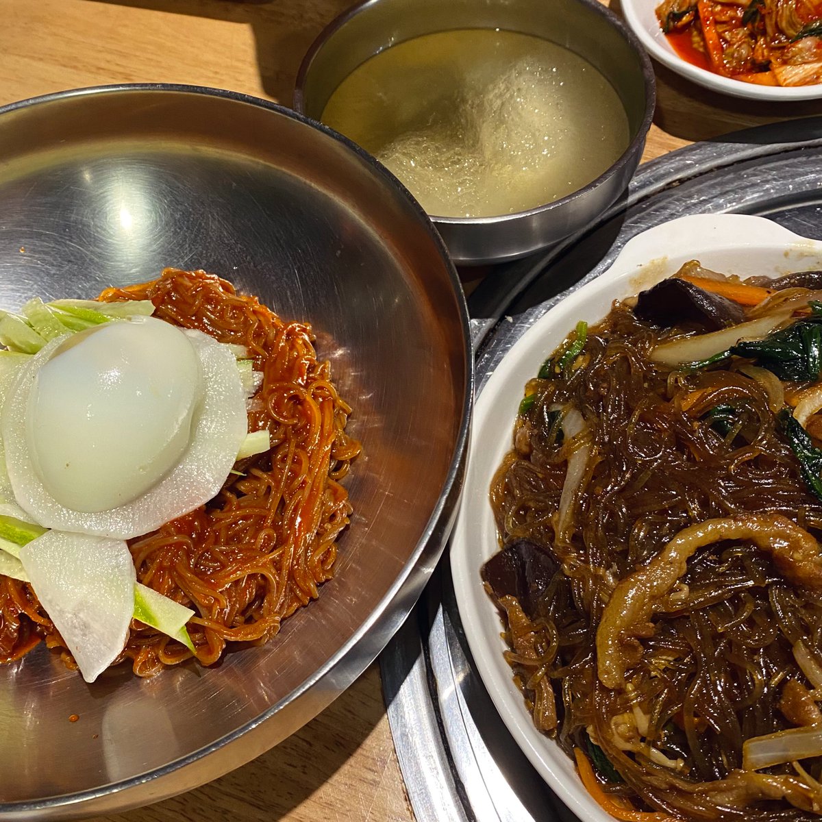 seoulsolo's tweet photo. ไส้ย่างกับบิแนง��้านฮันคังที่โคเรียทาวคือที่สุดดดดด บิแนงคือเหมือนที่เกาหลีเลย ไส้ย่างก็อร่อยไม่เหนียว✨🔥💜  #อร่อยบอกต่อ https://t.co/mGpULdM8rV