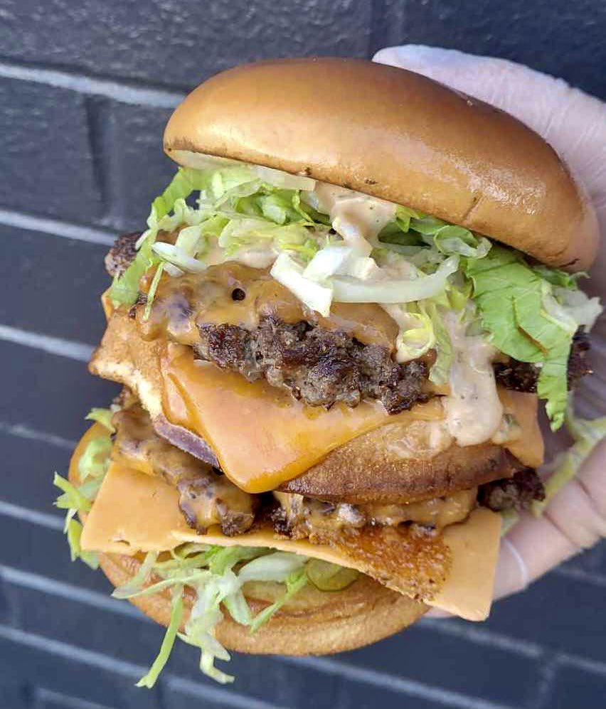 SquareBurger709's tweet image. It’s been a hot minute since we did one of these...
💥 Like and Retweet for a chance to win a Big Mock 💥 
(The winner will be randomly chosen and announced on Monday, October 4th at 11:30am)